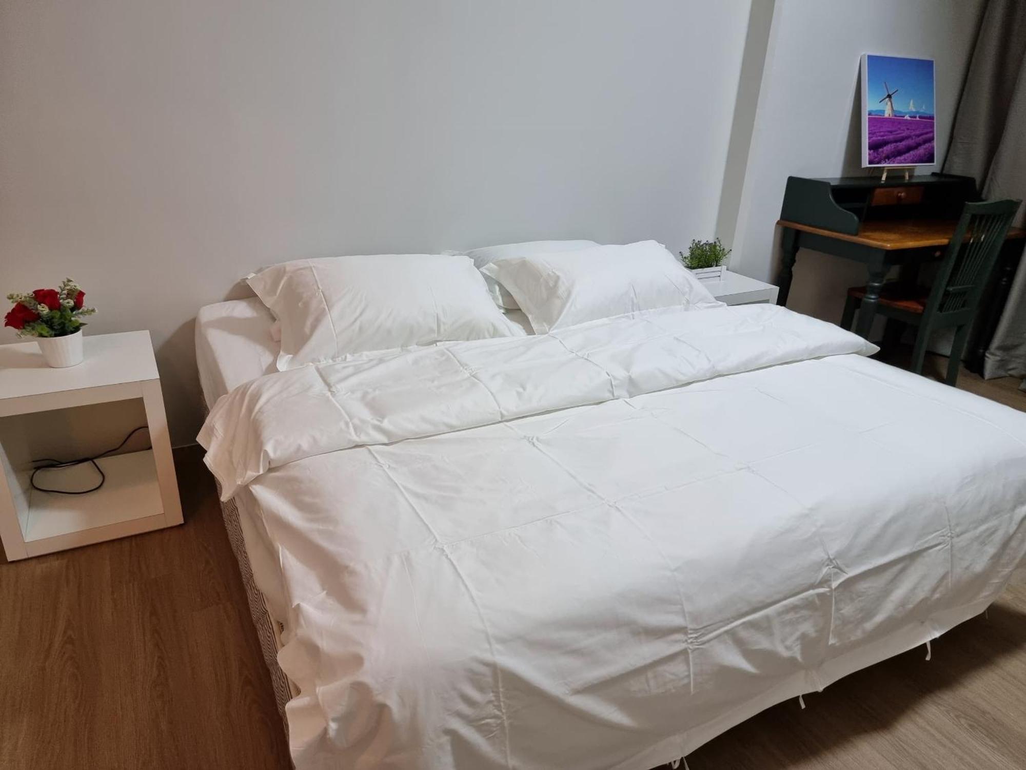 Cozzzy Hut Riverbank Suites Kuching With Spectacular River View Екстериор снимка