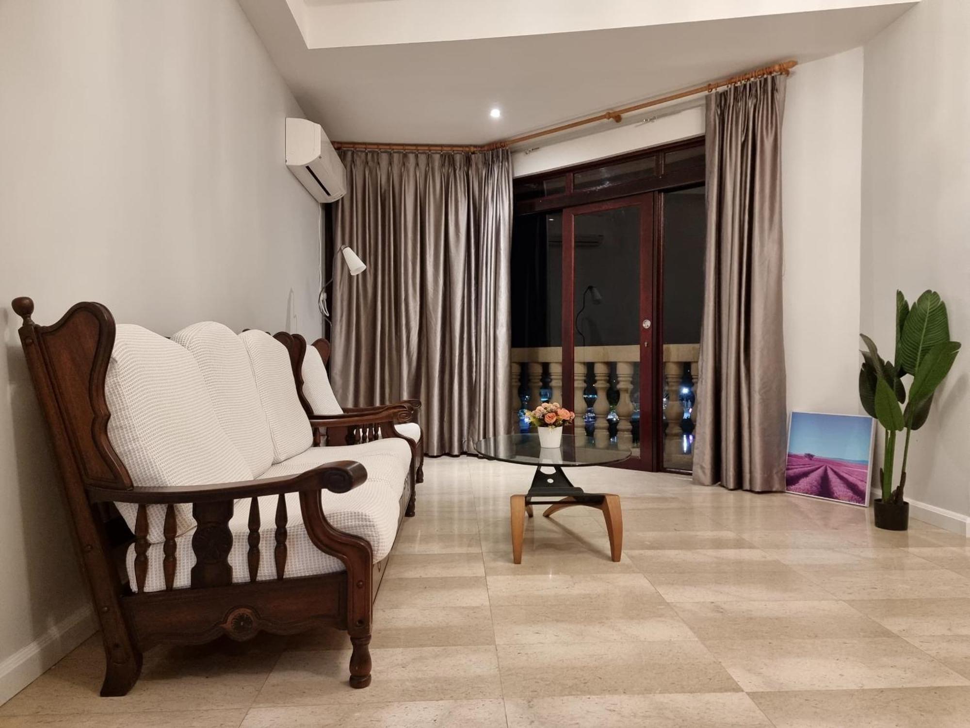Cozzzy Hut Riverbank Suites Kuching With Spectacular River View Екстериор снимка
