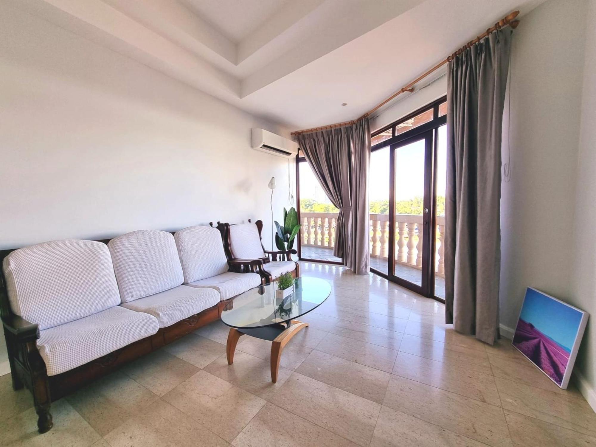 Cozzzy Hut Riverbank Suites Kuching With Spectacular River View Екстериор снимка
